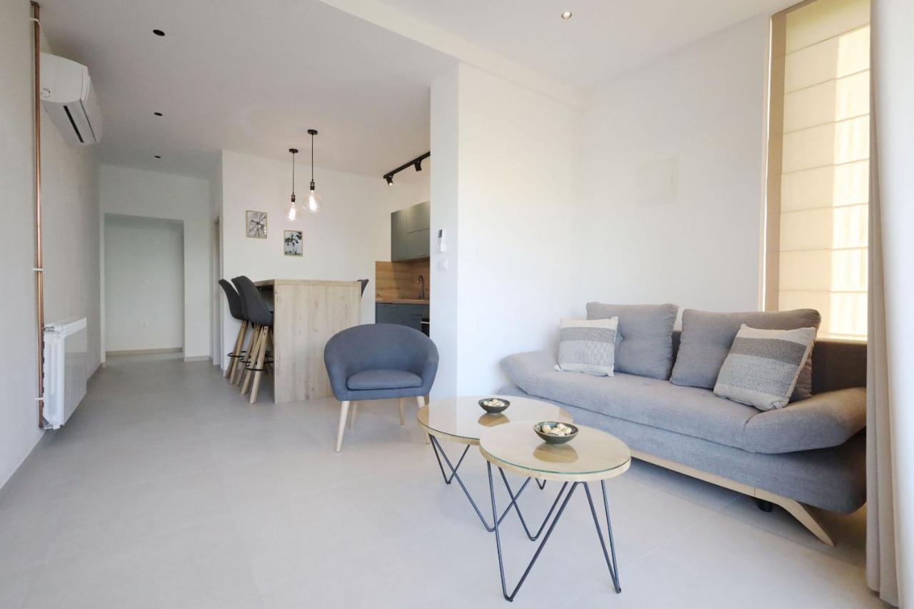Apartments Maestral 메덜린 외부 사진
