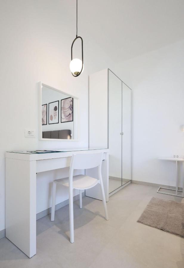 Apartments Maestral 메덜린 외부 사진