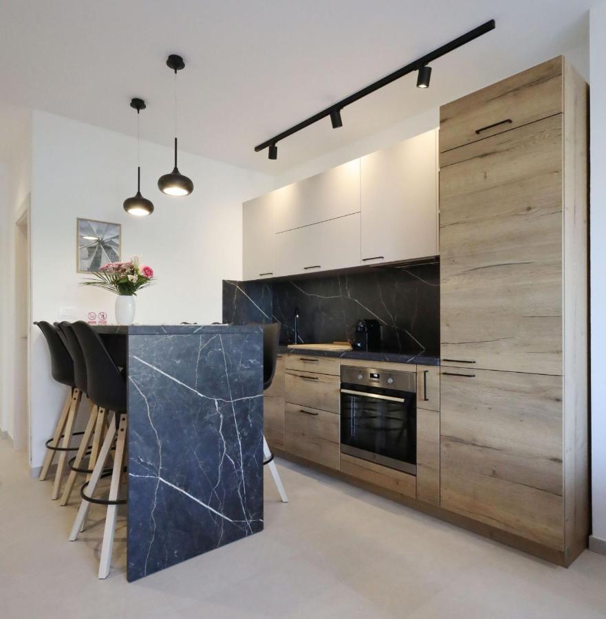 Apartments Maestral 메덜린 외부 사진