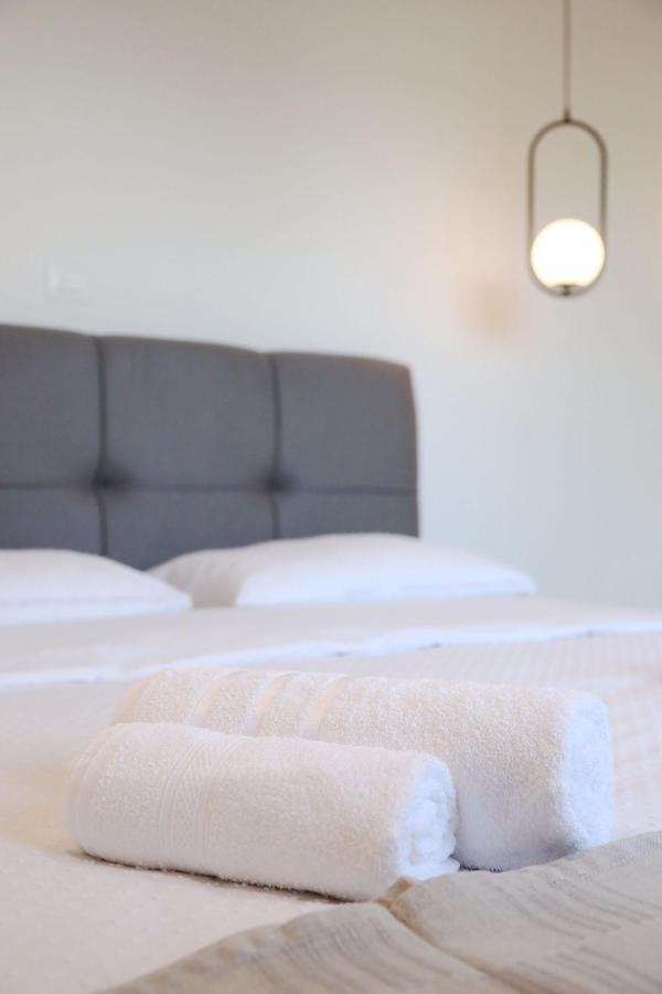 Apartments Maestral 메덜린 외부 사진