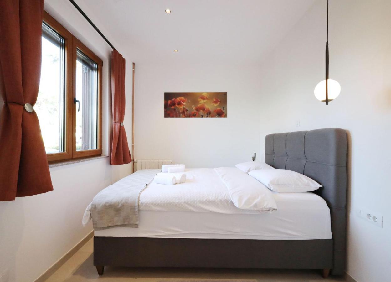Apartments Maestral 메덜린 외부 사진