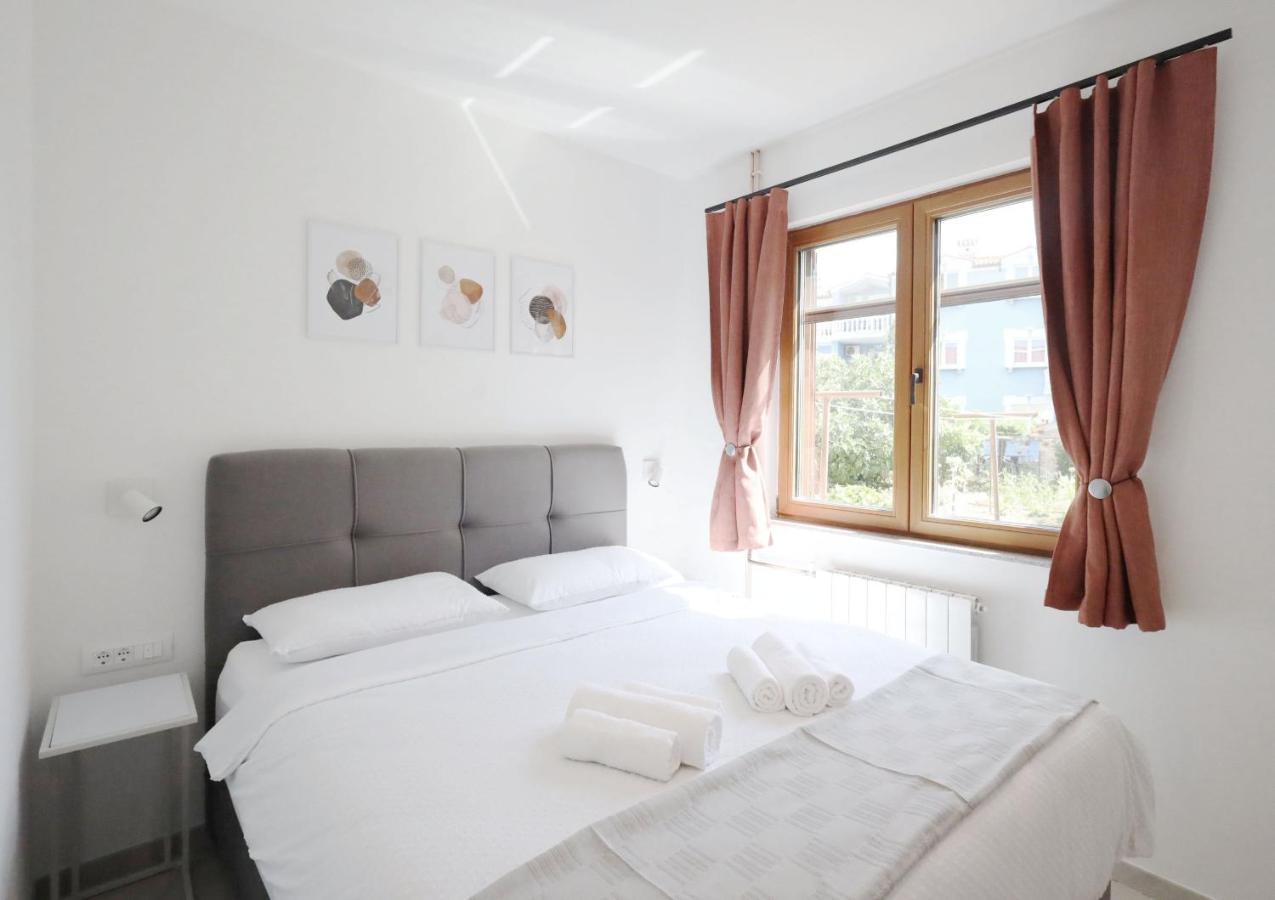 Apartments Maestral 메덜린 외부 사진